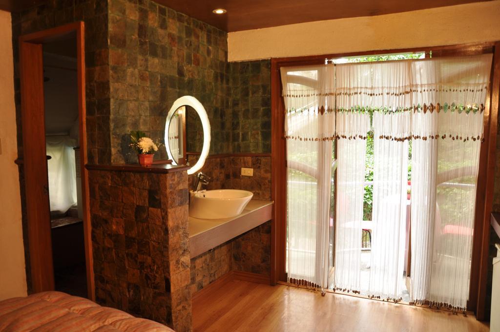 Callospa And Resort Antipolo Exterior photo
